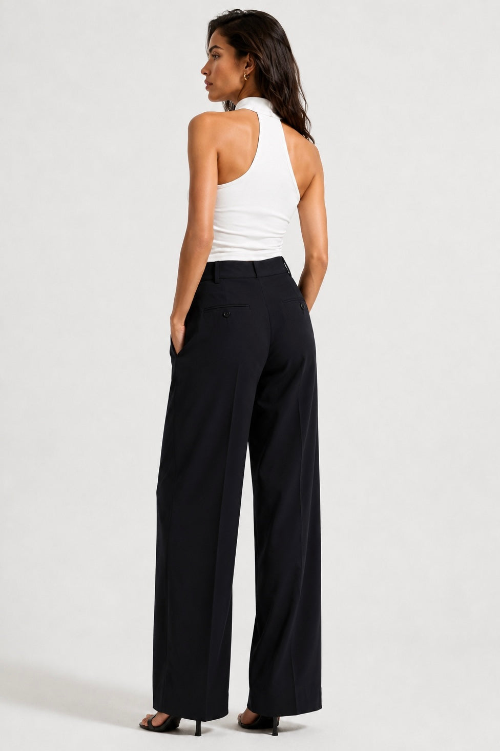 Noiré Halter Top