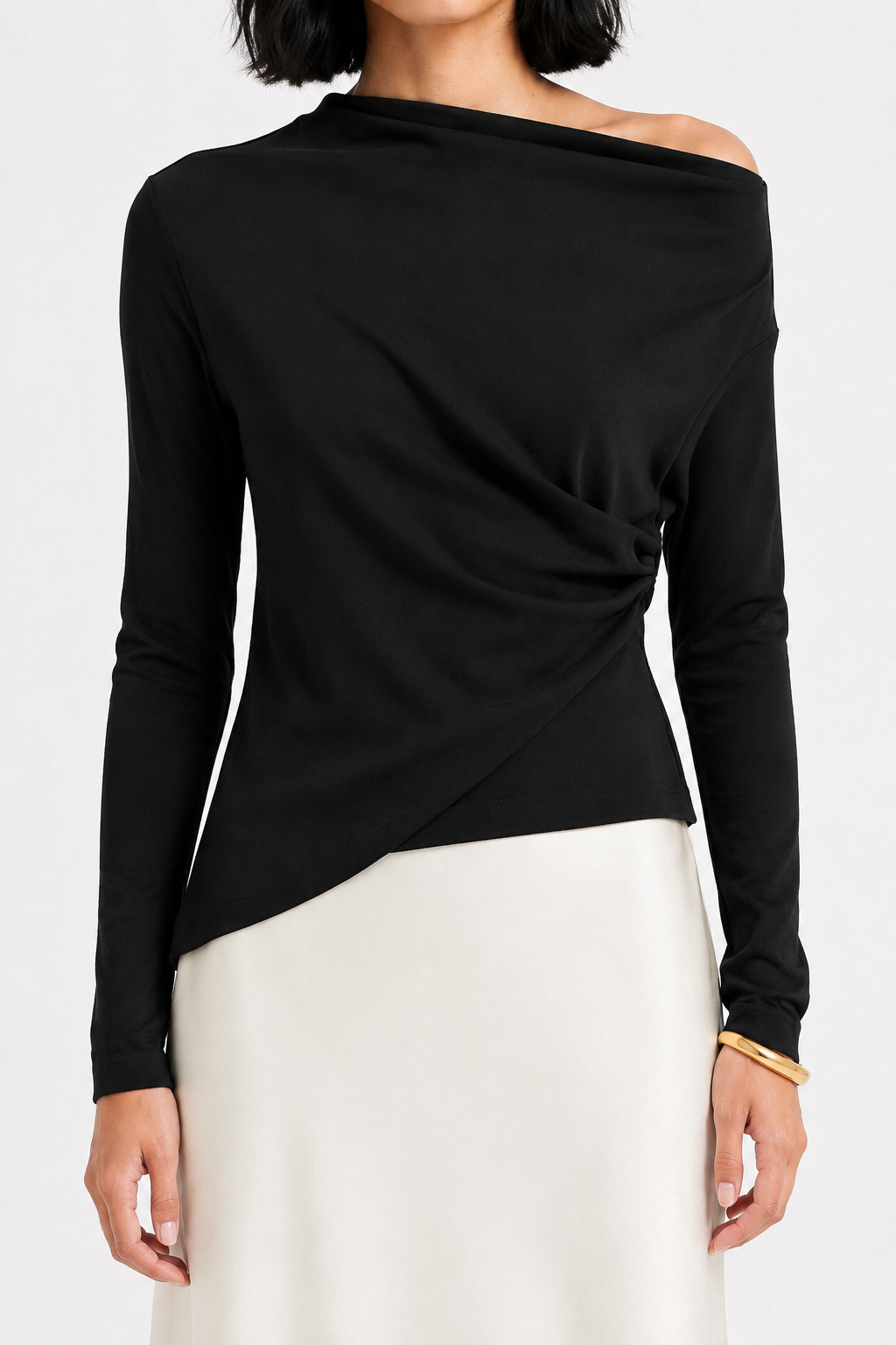Noir Asymmetry Top